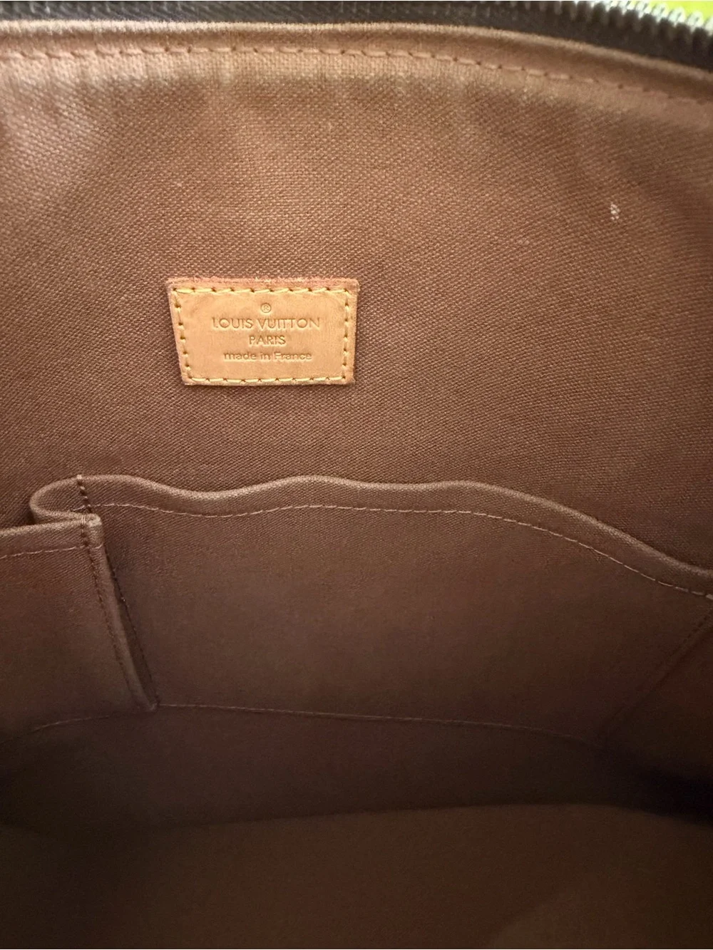 Louis Vuitton Monogram Canvas Tote with Vachetta Handles